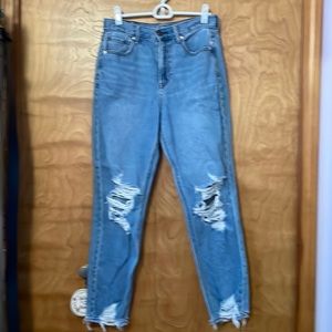 American Eagle size 4 mom jeans